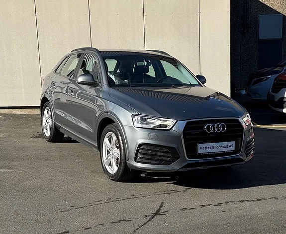 Audi Q3 2016 photo 2