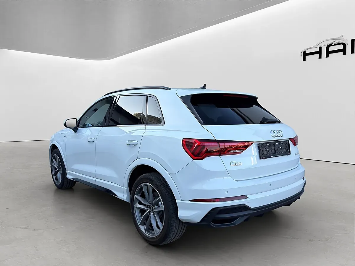 Audi Q3 2021 photo 3