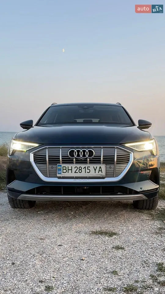 Audi E-Tron 2018 photo 2