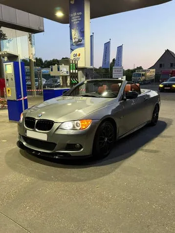 BMW E93