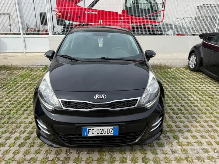 Kia Rio 2016 photo 2