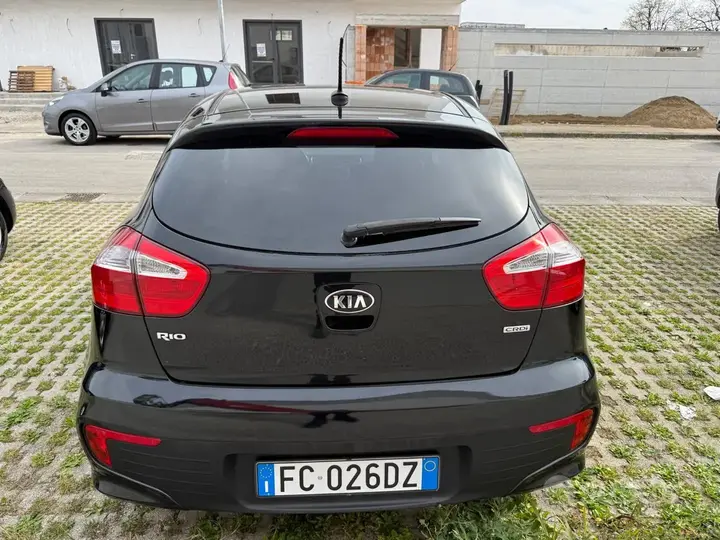 Kia Rio 2016 photo 5