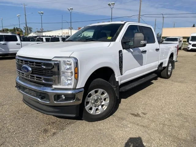 Ford Super Duty F-350 2024 photo 2