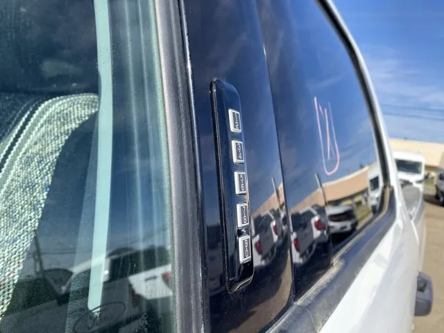 Ford Super Duty F-350 2024 photo 5