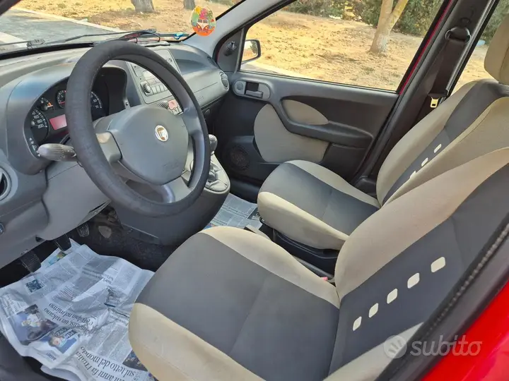 Fiat Panda 2010 photo 2
