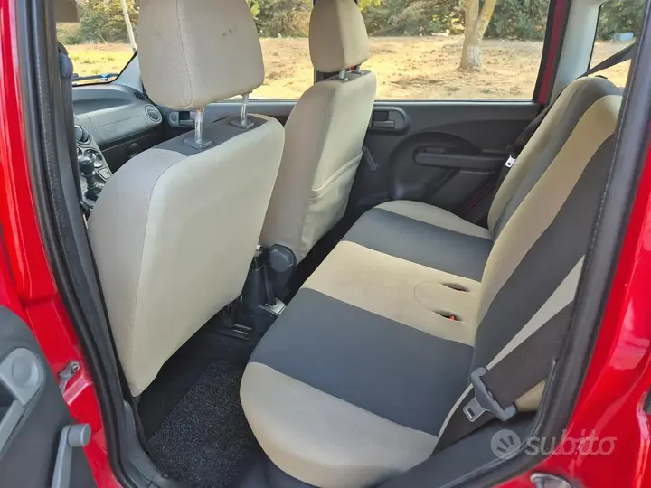Fiat Panda 2010 photo 4