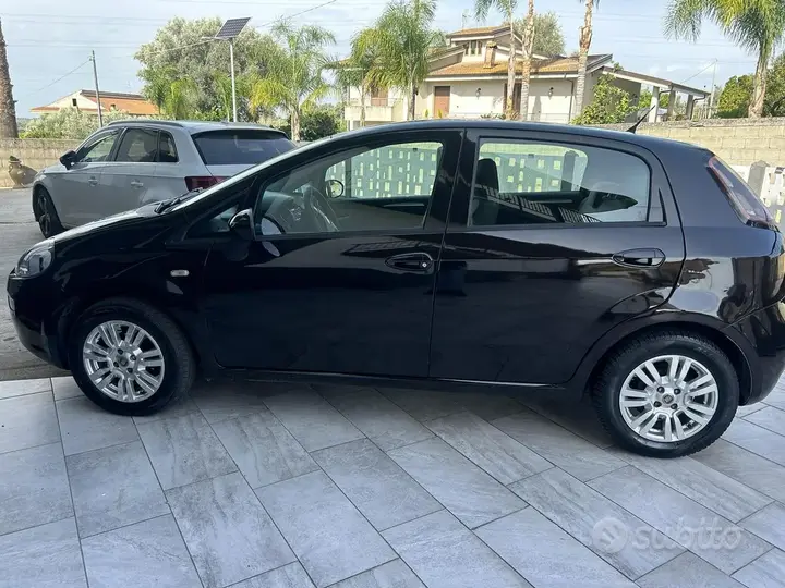 Fiat Punto 2012 photo 5