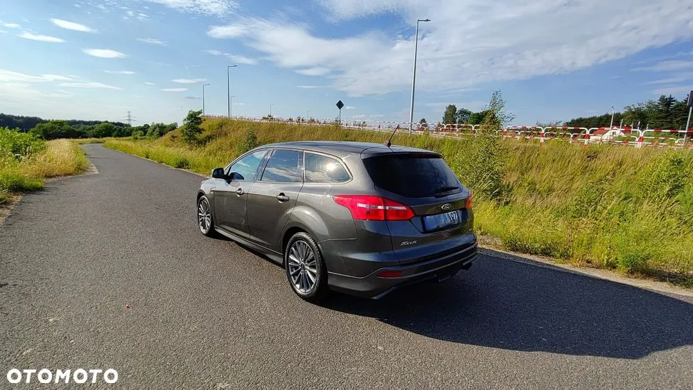 Ford Focus 2017 photo 5