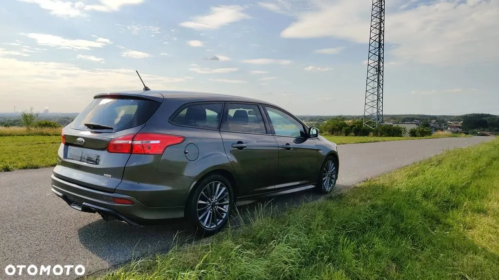 Ford Focus 2017 photo 3