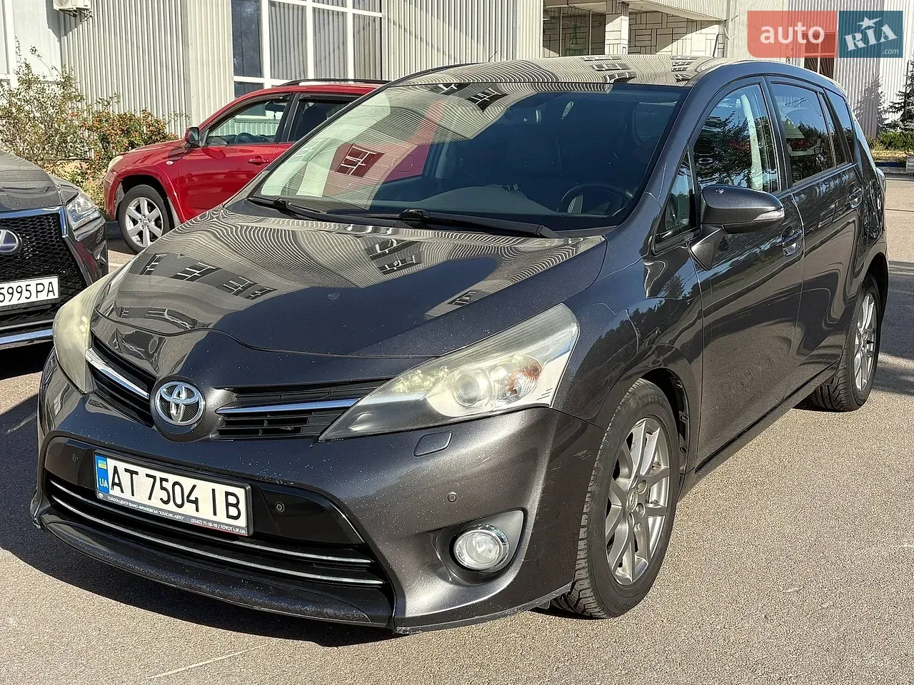 Toyota Verso 2013 photo 2