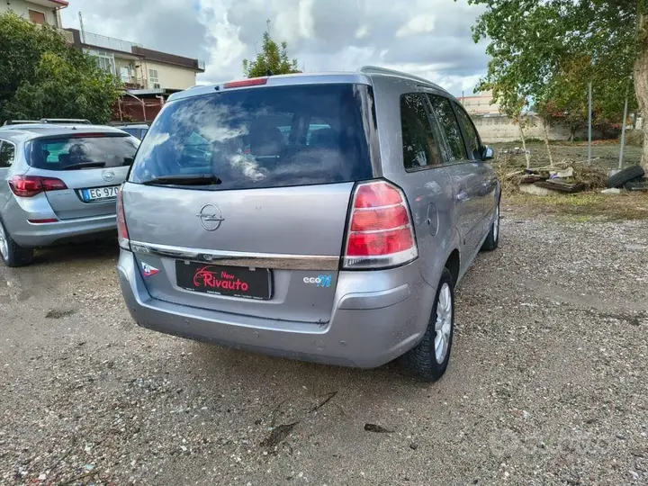 Opel Zafira 2008 photo 4