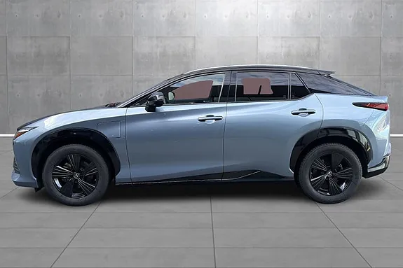 Lexus Rz450E 2024 photo 2