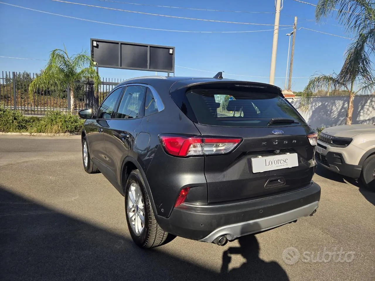 Ford Kuga 2022 photo 2