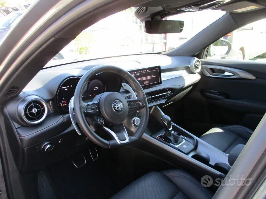 Alfa Romeo Tonale 2025 photo 5