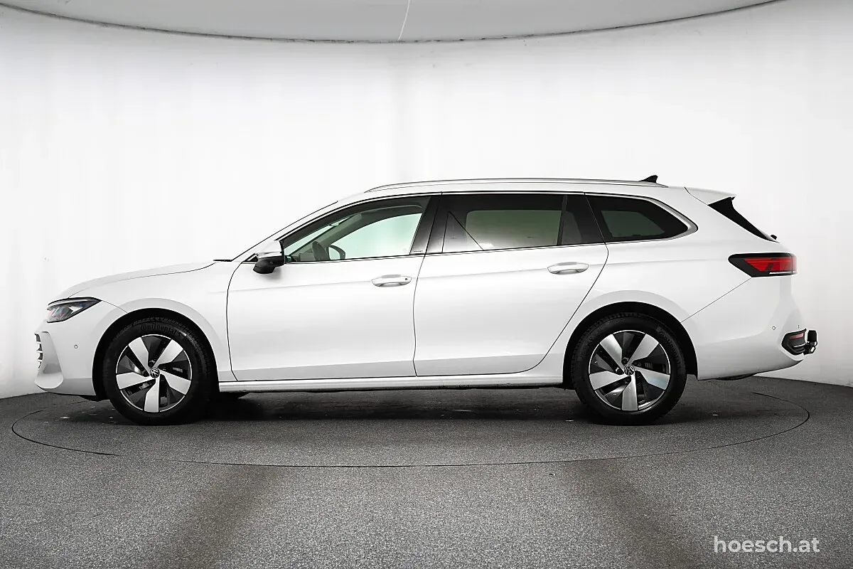 Volkswagen Passat 2025 photo 3