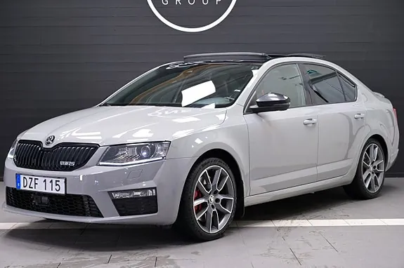 Skoda Octavia 2015 photo 2