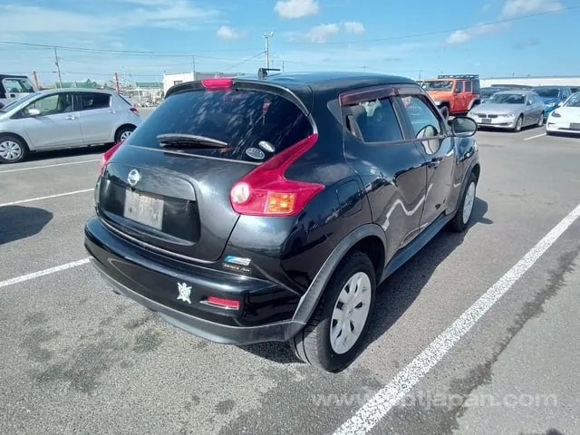 Nissan Juke 2011 photo 4