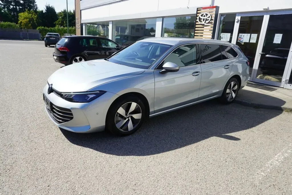 Volkswagen Passat 2025 photo 2