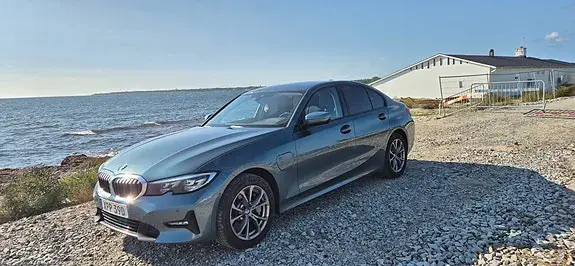 BMW 330E 2021 photo 3