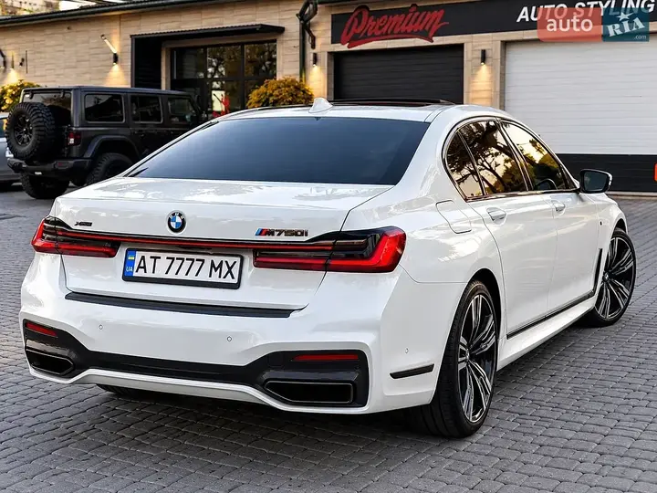 BMW 7 Series 2019 photo 5