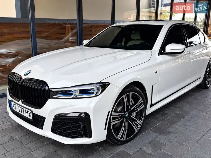 BMW 7 Series 2019 photo 2