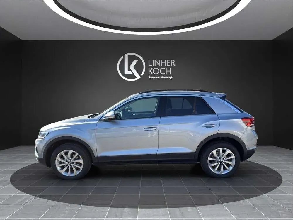 Volkswagen T-Roc 2025 photo 2