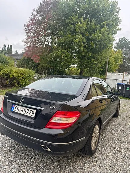 Mercedes-Benz C220 D