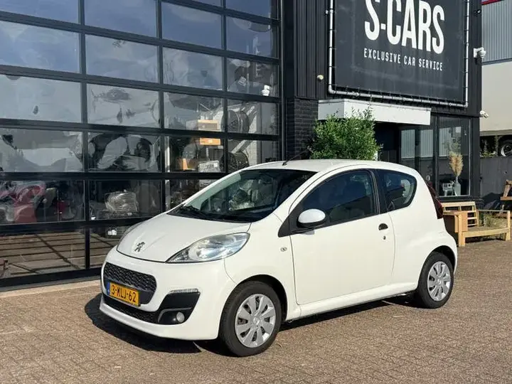 Peugeot 107 2013 photo 2