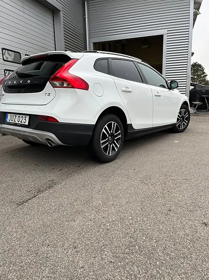 Volvo V40 Cross Country 2019 photo 4