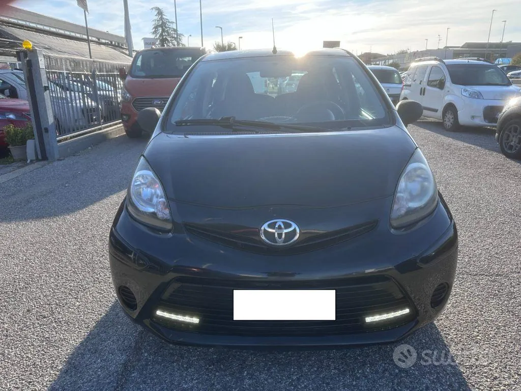 Toyota Aygo 2013 photo 2
