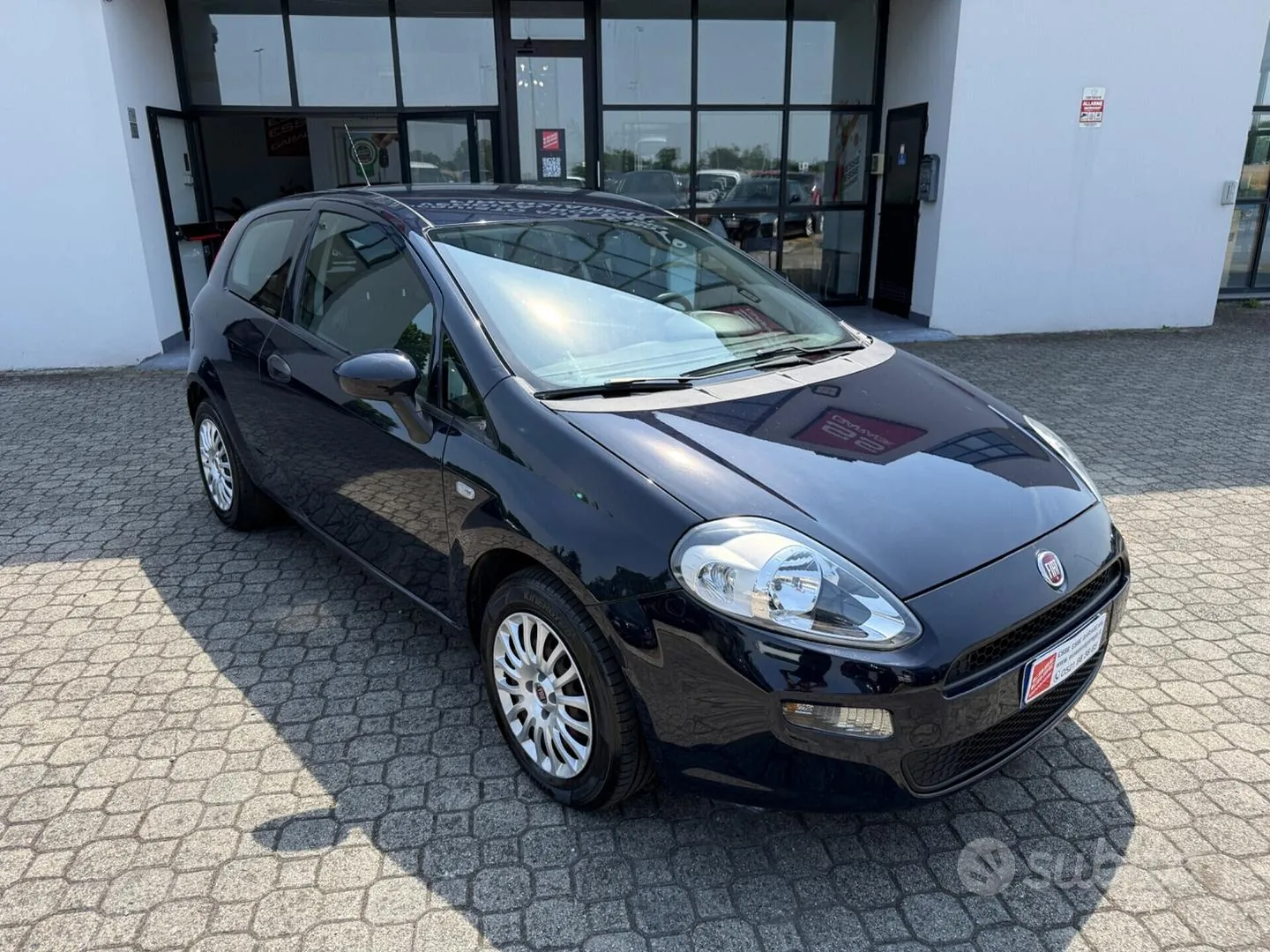 Fiat Punto 2015 photo 2