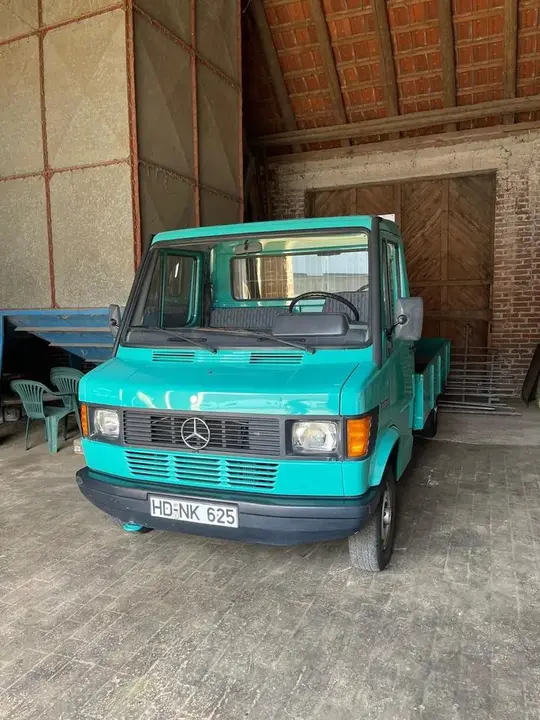 Mercedes-Benz T1
