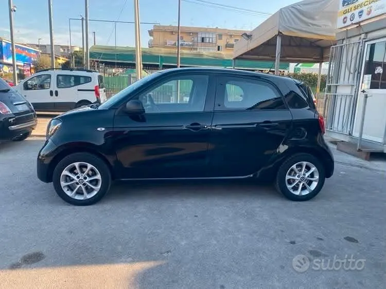 Smart Forfour 2017 photo 5