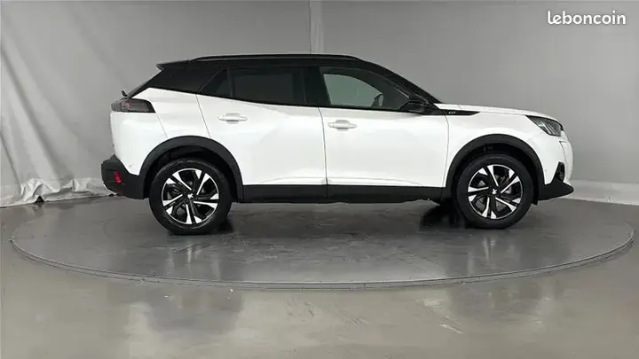 Peugeot 2008 2022 photo 4