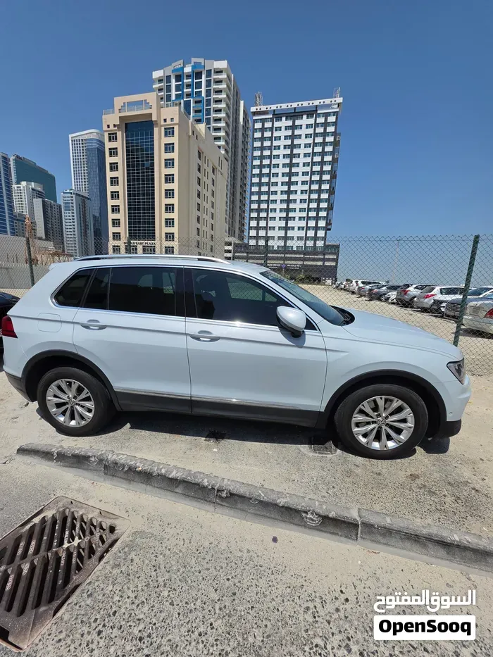 Volkswagen Tiguan 2018 photo 2