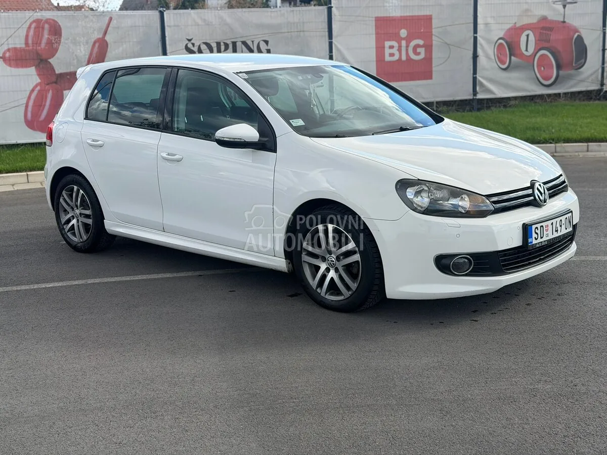 Volkswagen Golf 2010 photo 4