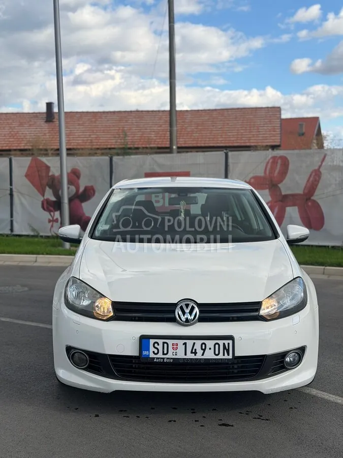 Volkswagen Golf 2010 photo 3