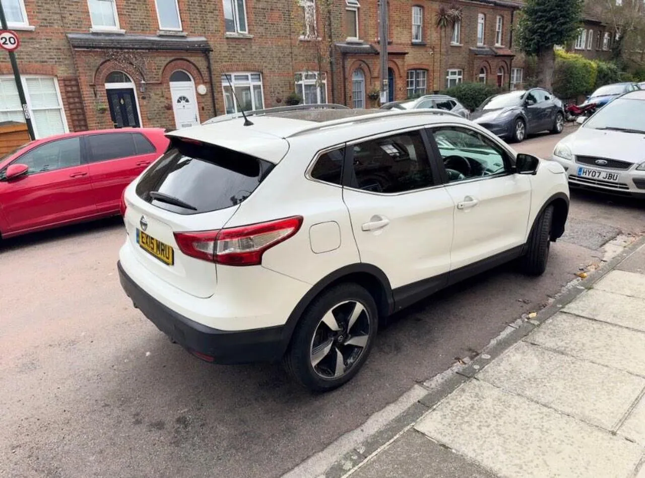 Nissan Qashqai 2015 photo 4