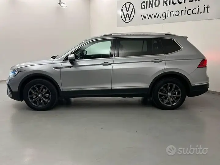 Volkswagen Tiguan Allspace 2023 photo 3