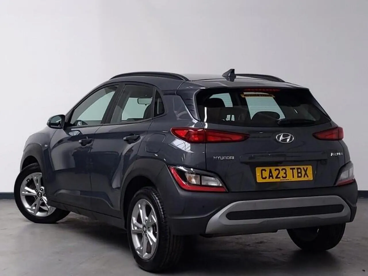 Hyundai Kona 2023 photo 2