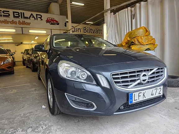 Volvo S60 2012 photo 4