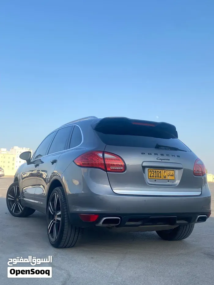 Porsche Cayenne 2012 photo 3