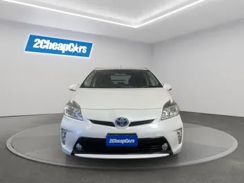 Toyota Prius 2015 photo 3