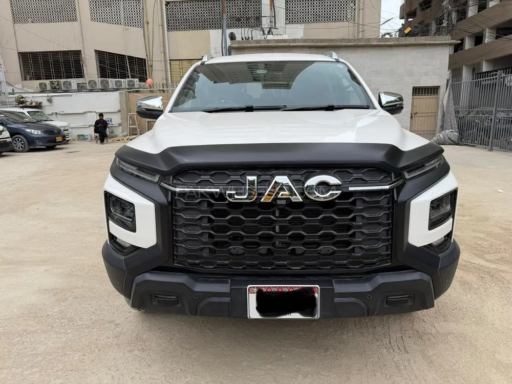 JAC T9
