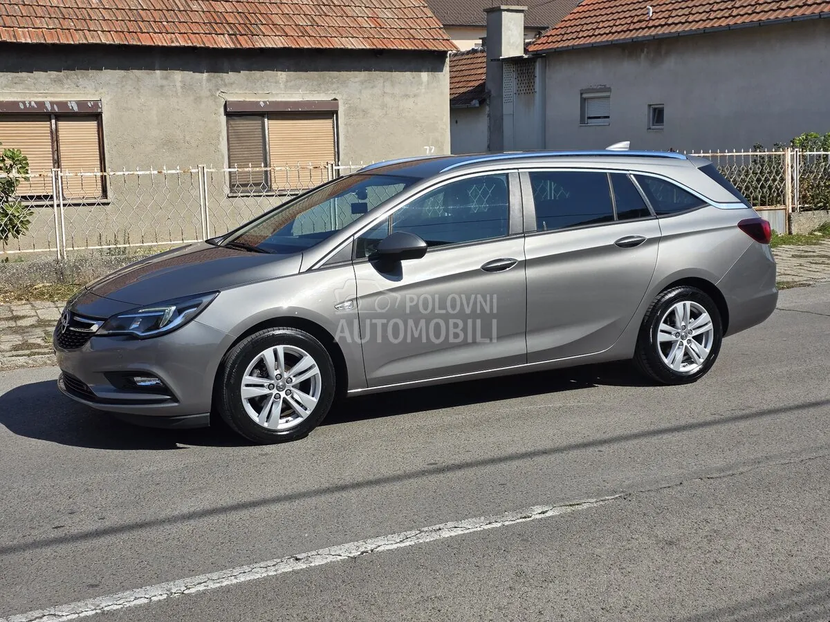 Opel Astra K 2017 photo 3