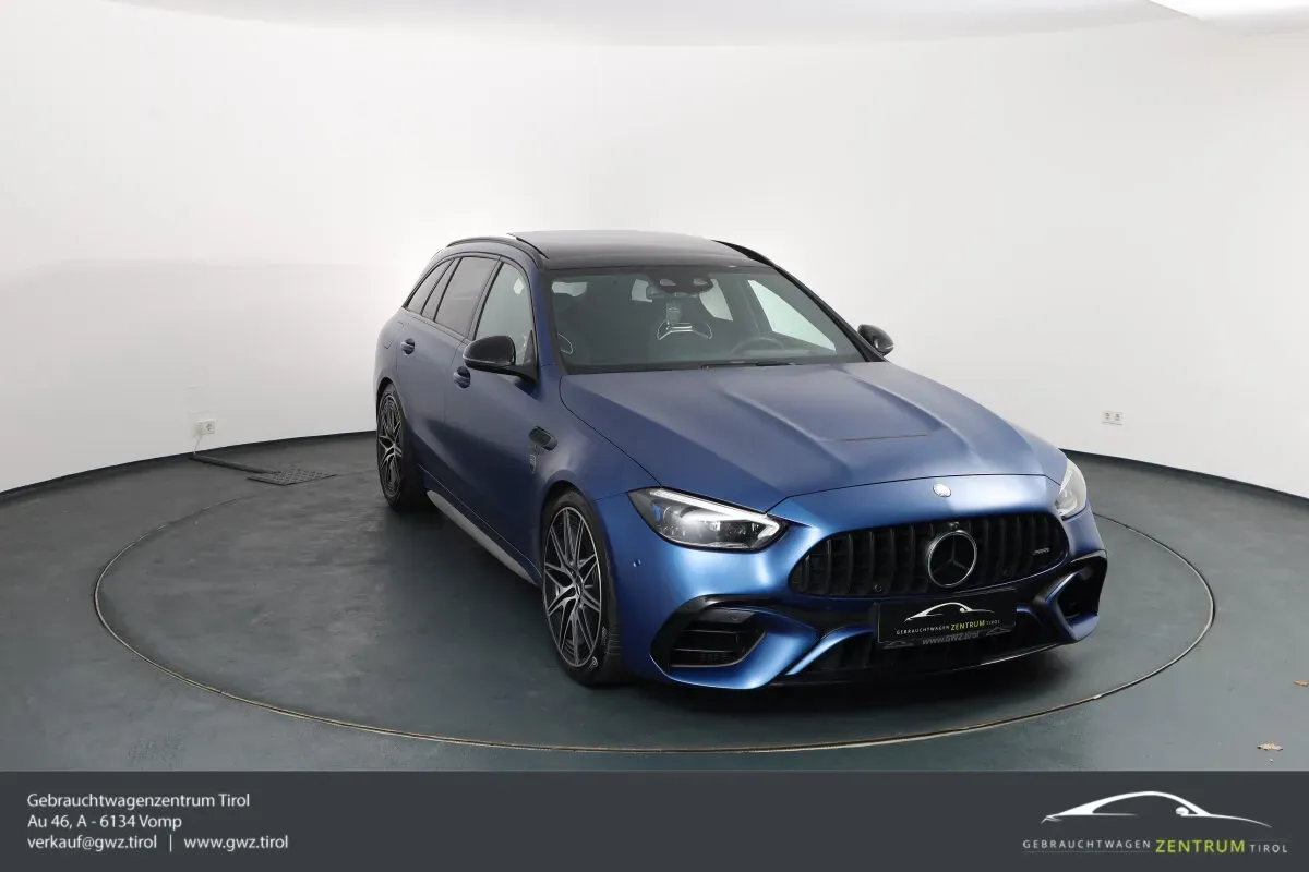 Mercedes-Benz C-Class 2023 photo 3