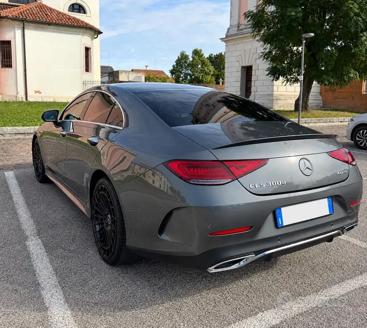 Mercedes-Benz Cls 300 2022 photo 4