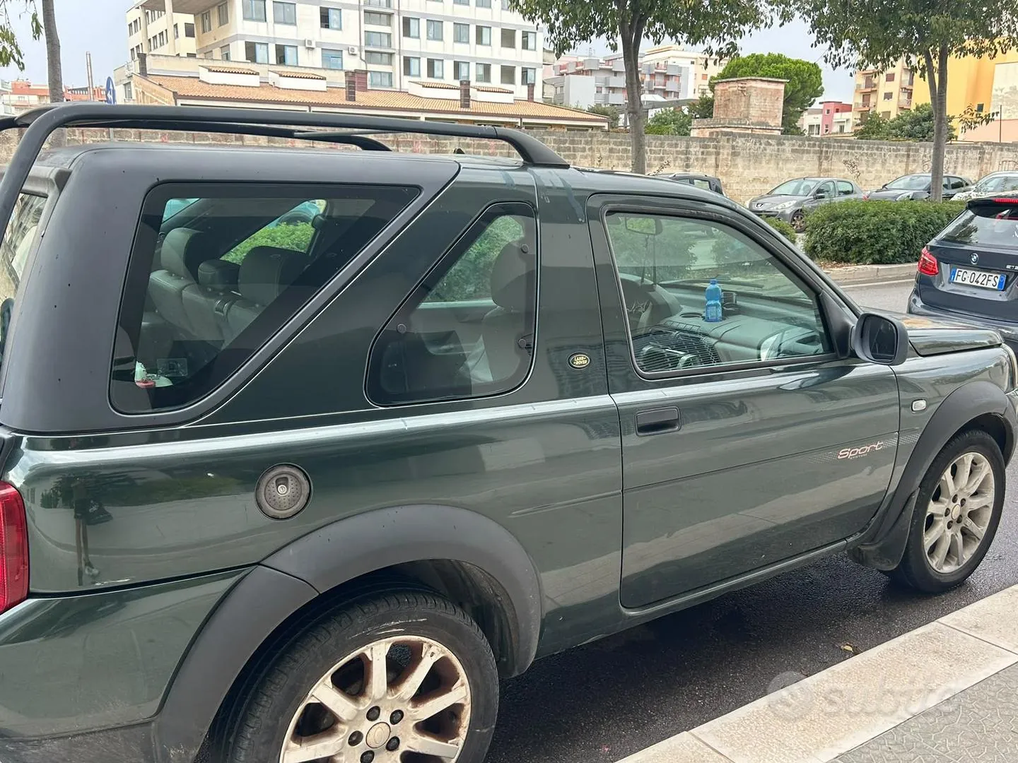 Land Rover Freelander 2004 photo 2
