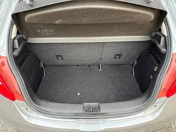 Mazda 2 2014 photo 5