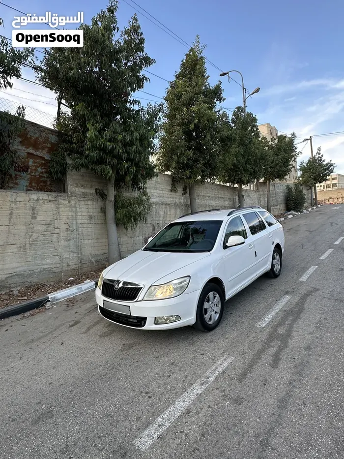 Skoda Octavia 2012 photo 3